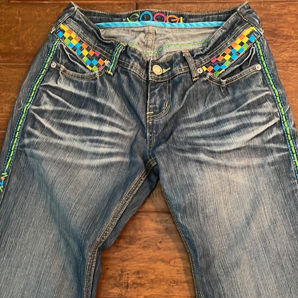 Coogi Jeans - Picture 5 of 11